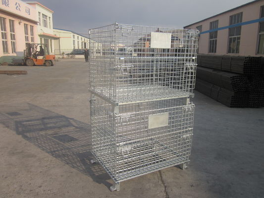 Container lưới thép dùng để chứa hàng hóa trong kho